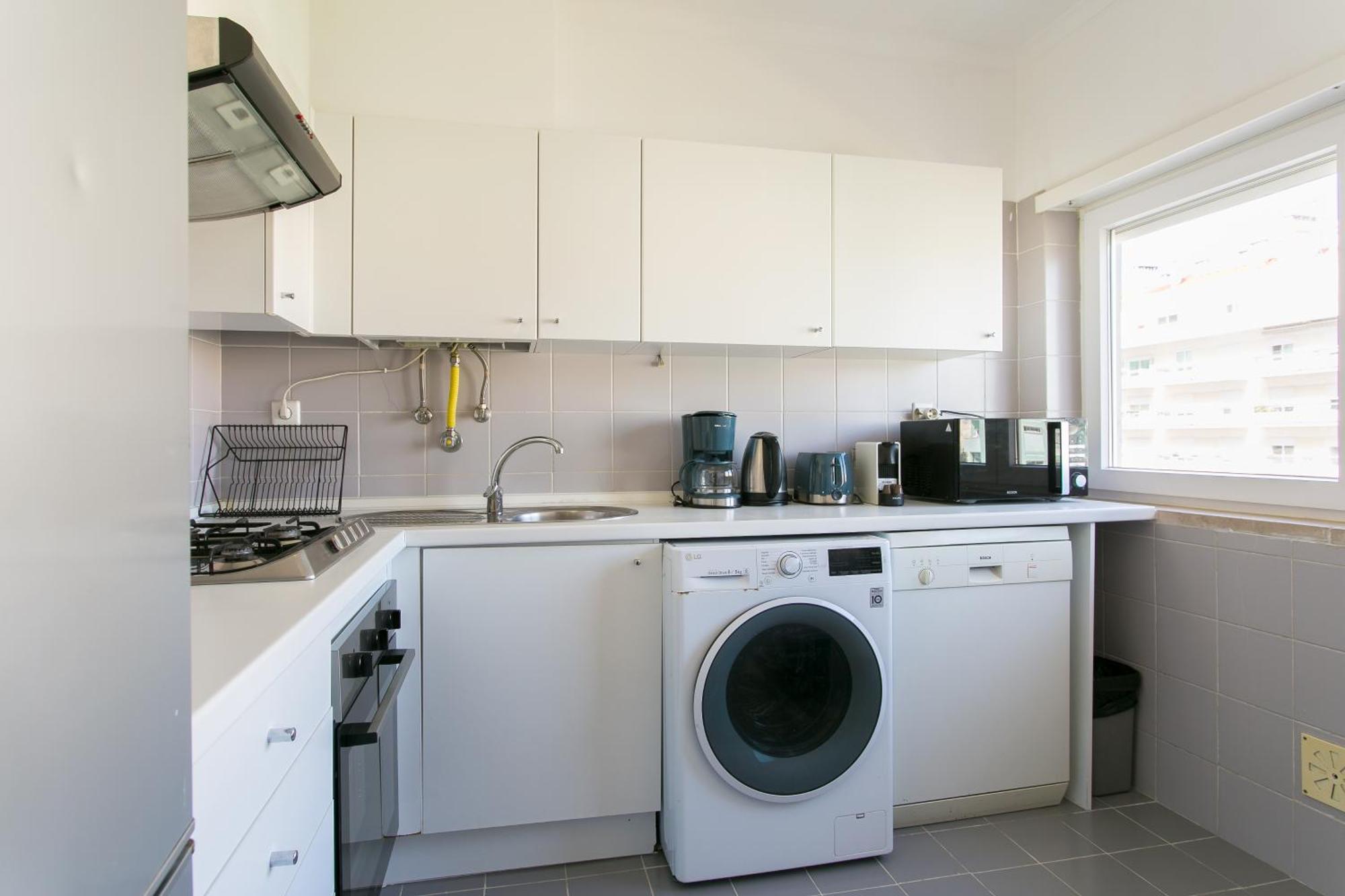 Apartamento Central E Confortavel Junto Ao Bairro Da Graca Лиссабон Экстерьер фото